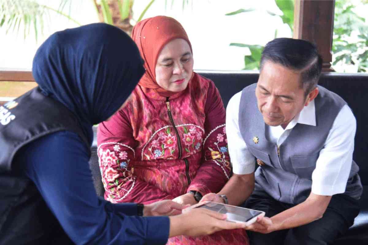Menjadi Responden Pertama Sensus Ekonomi 2026, Wali Kota Palembang Meminta Warga Berikan Data Jujur