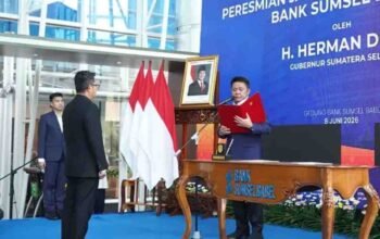 Muhamad Suryadi Resmi Nahkodai Bank Sumsel Babel, Gubernur Herman Deru Tekankan Misi Ekspansi Bisnis