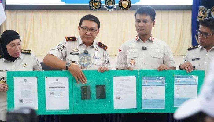 Ngaku Investor, Dua WNA Pakistan di OKU Dideportasi