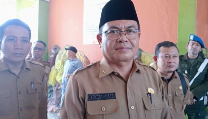Nilai 93 Gugur, Nilai 77 Lolos