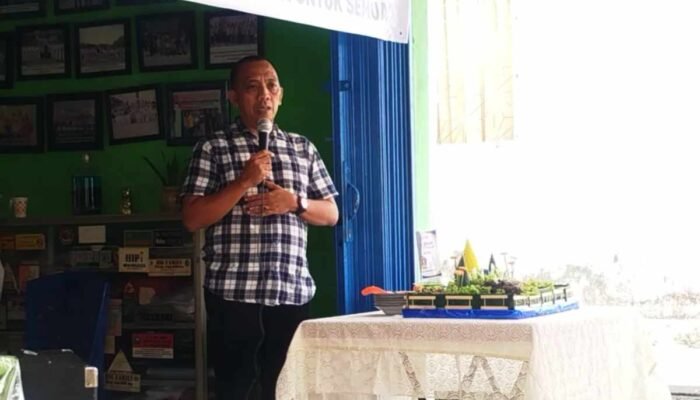 Sekretaris Redaksi Yunizir Djakfar