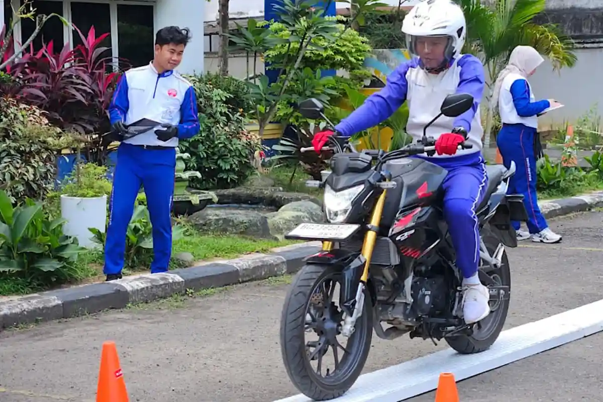 Astra Motor Sumatera Selatan Siapkan Advisor Komunitas Menuju Kompetisi Nasional Safety Riding