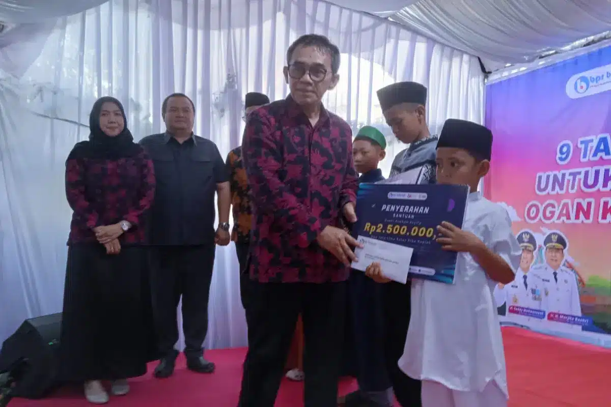 HUT Ke-9, BPR Baturaja Santuni Anak Panti dan Perkuat Komitmen Layani Masyarakat