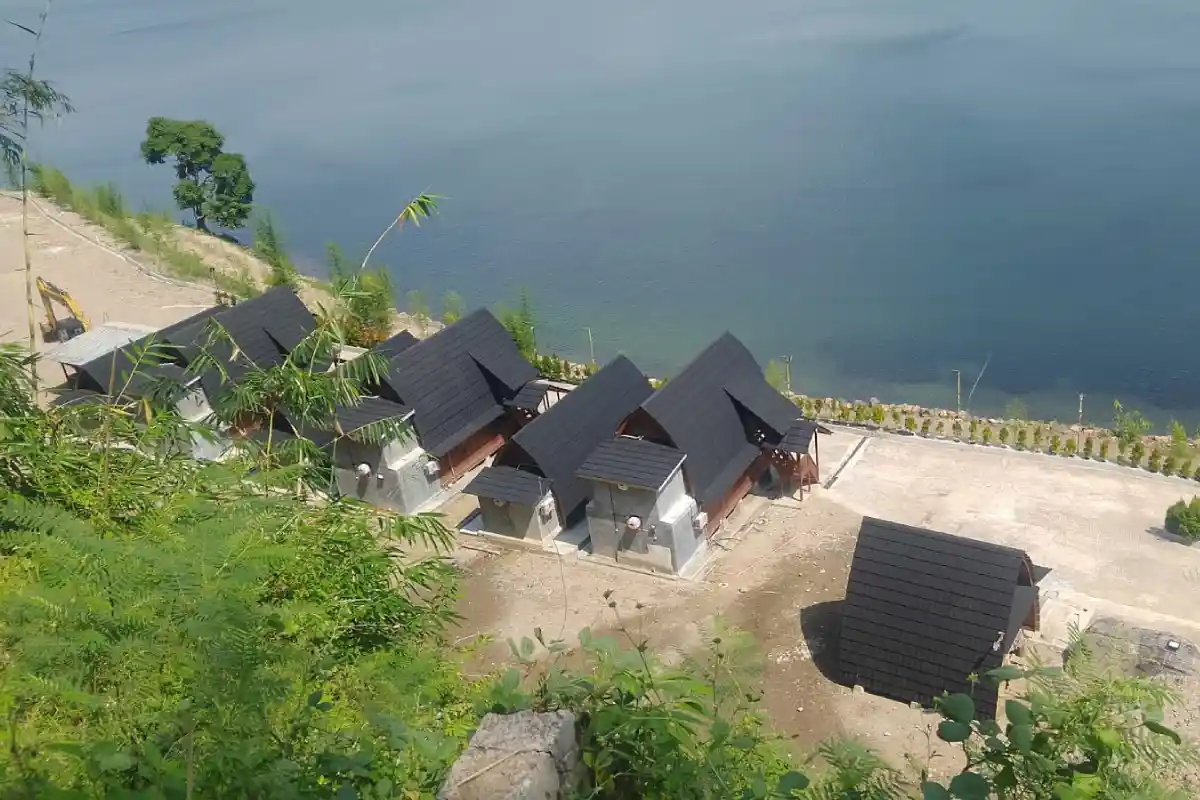 Kompleks Baru Berdiri di Tepian Danau Ranau, Jejak Perizinan Masih Ditelusuri