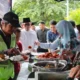 Makan Bersama Gratis Ringankan Beban Pekerja Informal, Bupati OKU Ingin Digelar Rutin