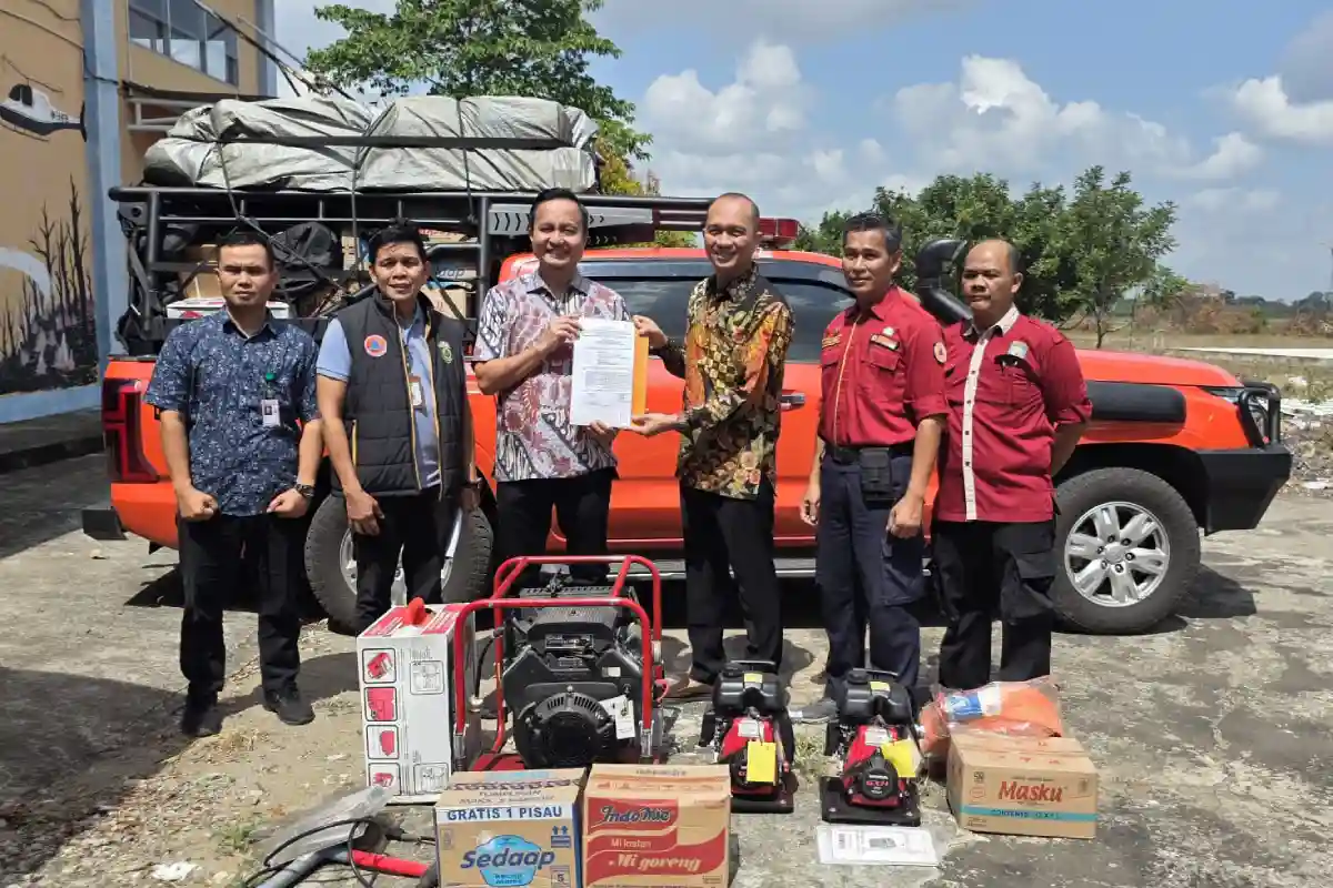 OKU Terima Bantuan Peralatan Karhutla di Tengah Peningkatan Titik Panas