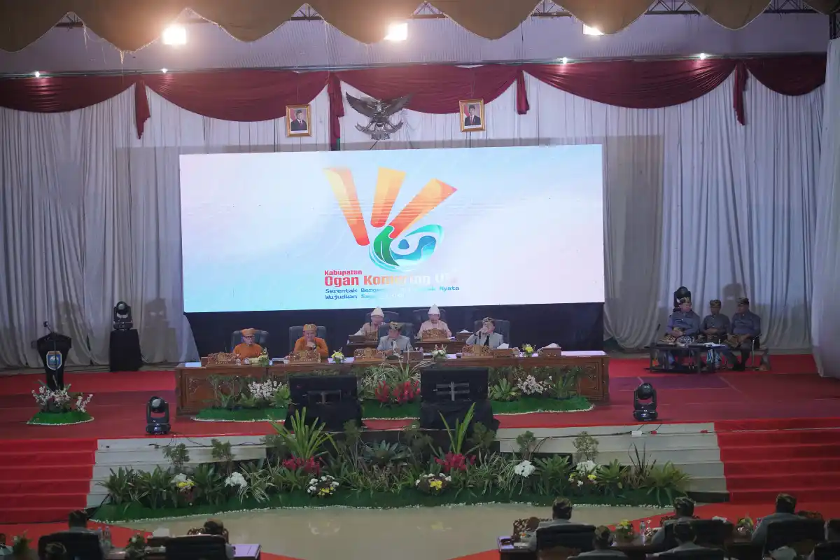 Paripurna HUT ke-116, DPRD OKU Tegaskan Pentingnya Integritas dan Inovasi Pembangunan