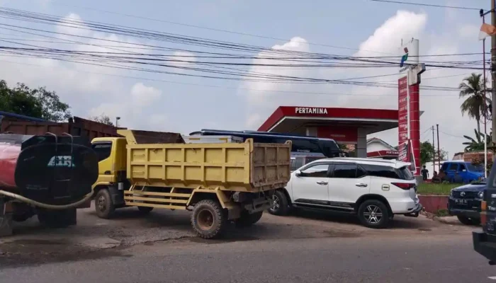 Pemprov Sumsel Perpanjang Jam Pengisian Solar, Satgas Dibentuk Cegah Mafia BBM