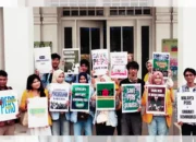 Puluhan Mahasiswa Dukung 25 Media dalam Sidang Gugatan Perdata di PN Palembang
