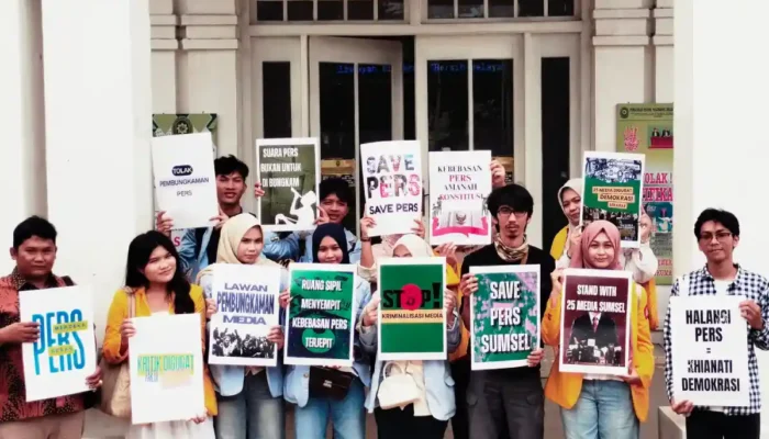 Puluhan Mahasiswa Dukung 25 Media dalam Sidang Gugatan Perdata di PN Palembang