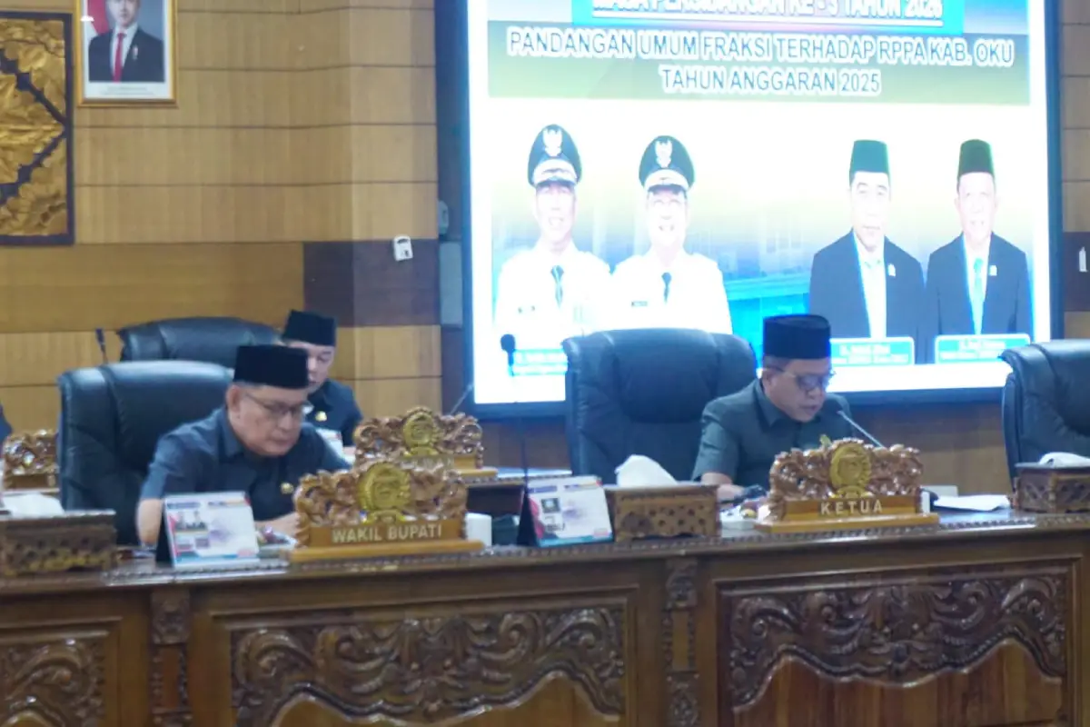 Tujuh Fraksi DPRD OKU Sampaikan Pandangan Umum atas Raperda Pertanggungjawaban Pelaksanaan APBD 2025