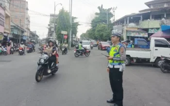 Urai Kepadatan Jumat Sore, Sat Lantas Polres OKU Jaga Titik Rawan di Baturaja