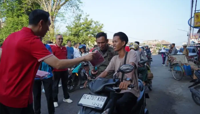 3.000 Bendera dari Gotong Royong