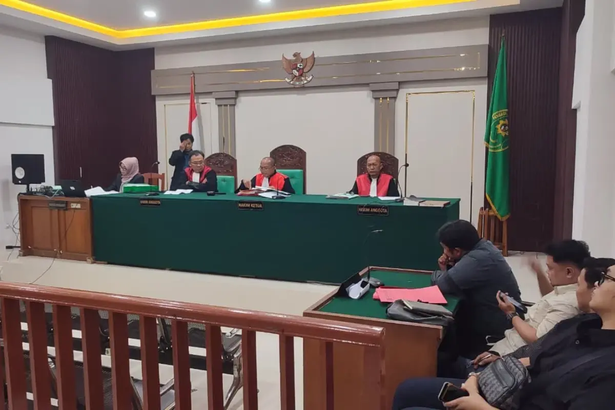 Ancaman Pembungkaman Gaya Baru di Balik Mangkirnya Penggugat 25 Media Palembang