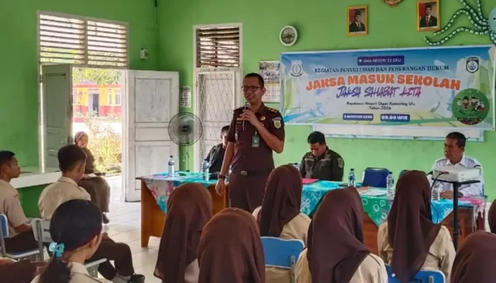 Cegah Perundungan dan Narkoba, Kejari OKU Edukasi Pelajar SMAN 11 Lewat Program Jaksa Masuk Sekolah