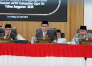 DPRD Ogan Ilir Dengarkan Penjelasan Bupati Terkait Pandangan Umum Fraksi atas APBD 2025