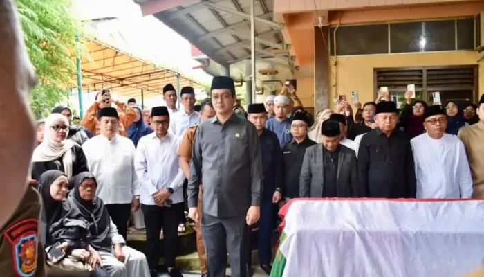 DPRD Ogan Ilir Lepas Almarhum Muhammad Sayuti Lewat Upacara Penghormatan Terakhir