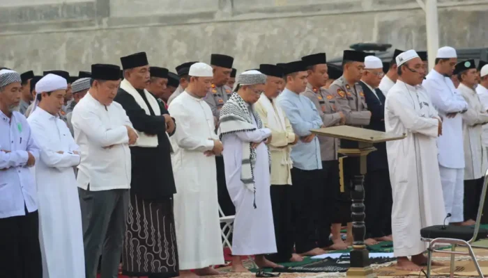 Empat Bulan Tanpa Hujan, Bupati Teddy Ajak Warga Shalat Istisqa dan Cegah Karhutla