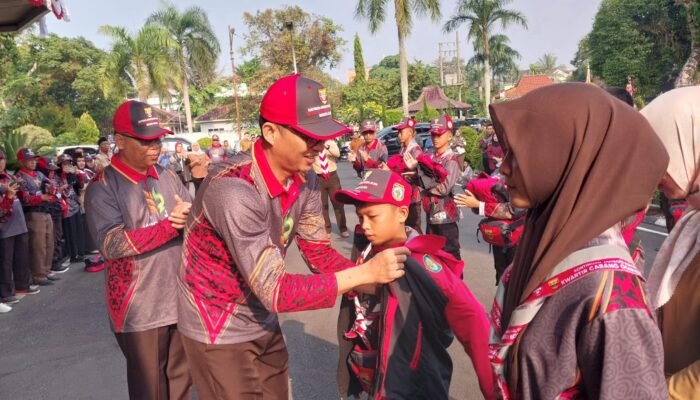 Sekda OKU Lepas Kontingen Pramuka Menuju Jamnas XII