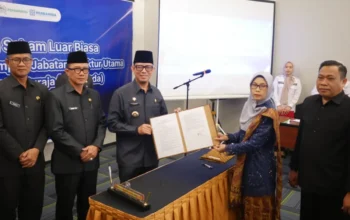 Lantik Nilawati Sebagai Dirut BPR Baturaja Bupati OKU Tekankan Inovasi dan Penguatan UMKM