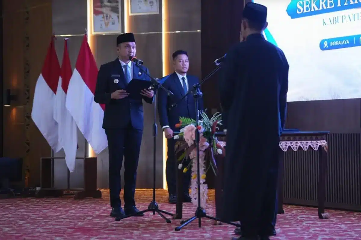 Panca Wijaya Akbar Melantik Dicky Syailendra Sebagai Sekda Definitif Ogan Ilir