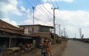 Paradoks Energi Berlebih Industri dan Penantian Daya Warga Air Sugihan