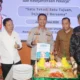Potong Tumpeng di Tanjung Senai Kebersamaan DPRD Ogan Ilir dan Buruh Warnai May Day 2026
