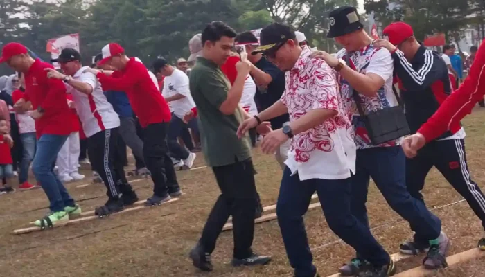 Semarakkan HUT ke-81 RI di OKU, Bupati Teddy Meilwansyah Perkuat Solidaritas ASN Lewat Perlombaan Rakyat dan Aksi Kemanusiaan
