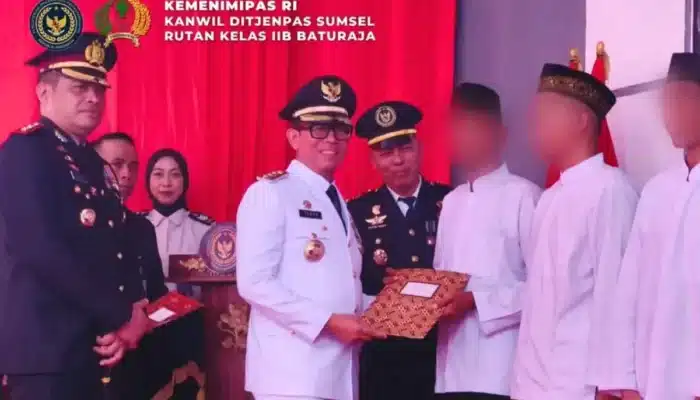 Serahkan SK Remisi HUT ke-81 RI di Rutan Baturaja, Bupati Teddy Meilwansyah Dorong Warga Binaan Kembali Berkarya