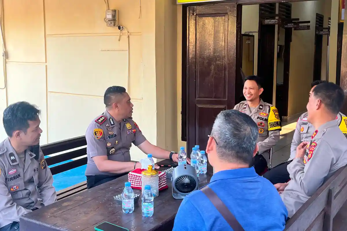 Tiba di Polsek Lengkiti, Kapolres OKU Beri Peringatan Tegas Soal Pelayanan Masyarakat
