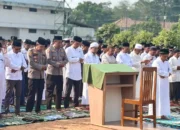 Tiga Bulan Tanpa Hujan, Warga dan Santri di Lubuk Raja Gelar Shalat Istisqaa