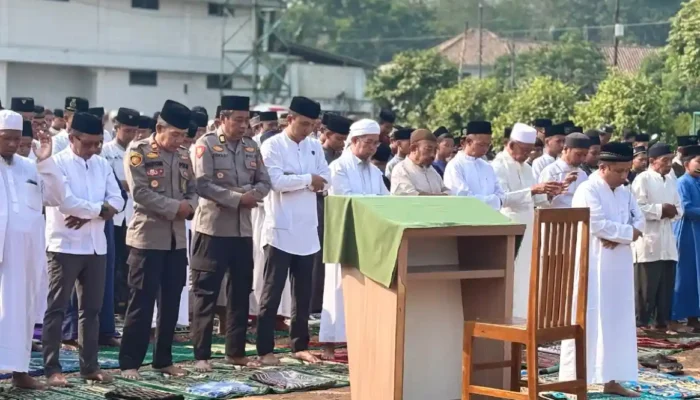 Tiga Bulan Tanpa Hujan, Warga dan Santri di Lubuk Raja Gelar Shalat Istisqaa