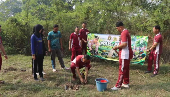 Green Policing Polres OKU, Tanam Pohon dan Bersihkan Terminal Batu Kuning