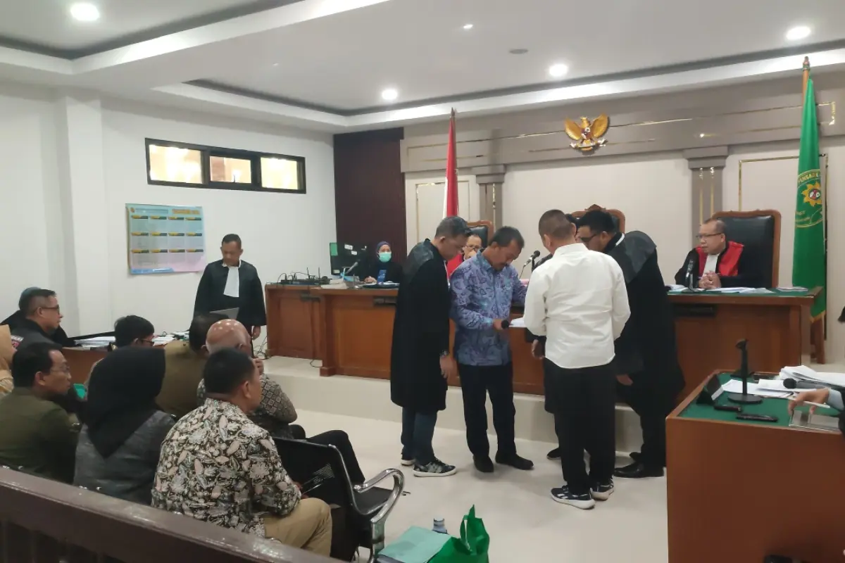 Sidang Semen Baturaja: Saksi Beberkan Tekanan Pasar dan Indikasi Pemalsuan Dokumen